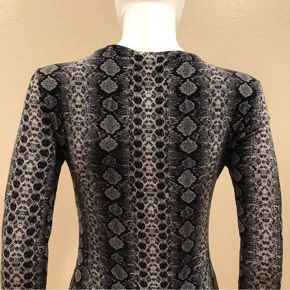 HM Divided Bodycon Mini Dress Size Small Shades of Grey Snakeskin Print - Picture 4 of 13